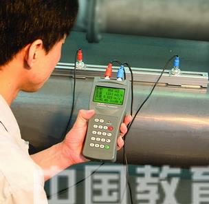 手持式超声波流量计